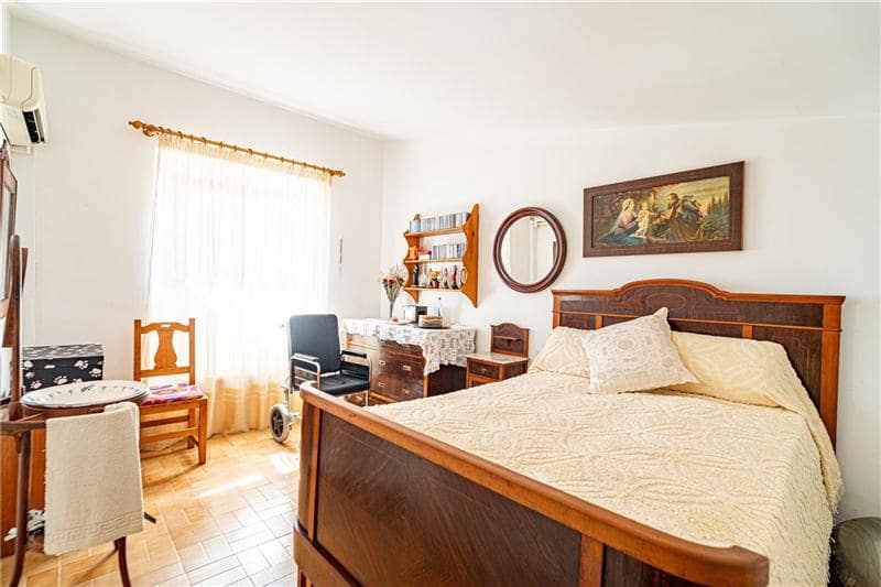 6 bedroom Villa for sale in Santa Maria del Cami with pool garage - € 980,000 (Ref: 9866016)