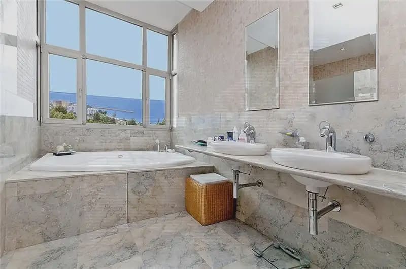 4 sypialnia Willa na sprzedaż w Calvia z garażem - 6 000 000 € (Ref: 9893300)