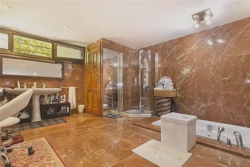 4 bedroom Villa for sale in Llucmajor with pool garage - € 3,200,000 (Ref: 9893302)