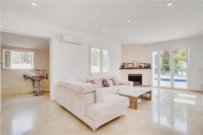 4 bedroom Villa for sale in Esporles with pool garage - € 1,575,000 (Ref: 9893304)