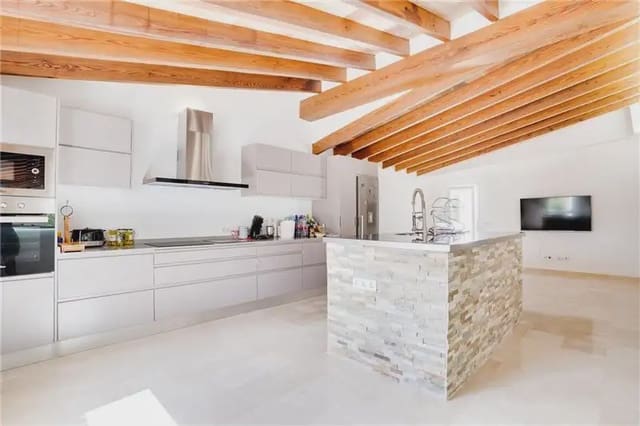 4 bedroom Villa for sale in Esporles with pool garage - € 1,575,000 (Ref: 9893304)