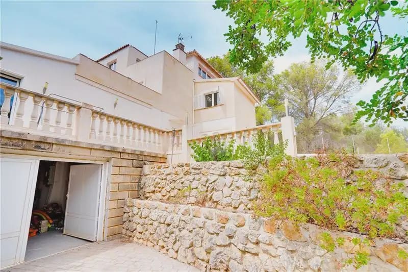 4 bedroom Villa for sale in Esporles with pool garage - € 1,575,000 (Ref: 9893304)