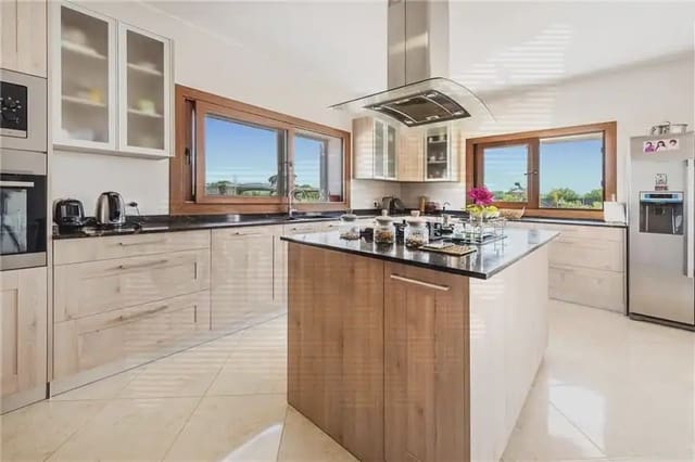 5 makuuhuone Maalaistalo myytävänä paikassa Son Ferriol, Palma de Mallorca mukana 
autotalli - 2 800 000 € (Ref: 9893307)