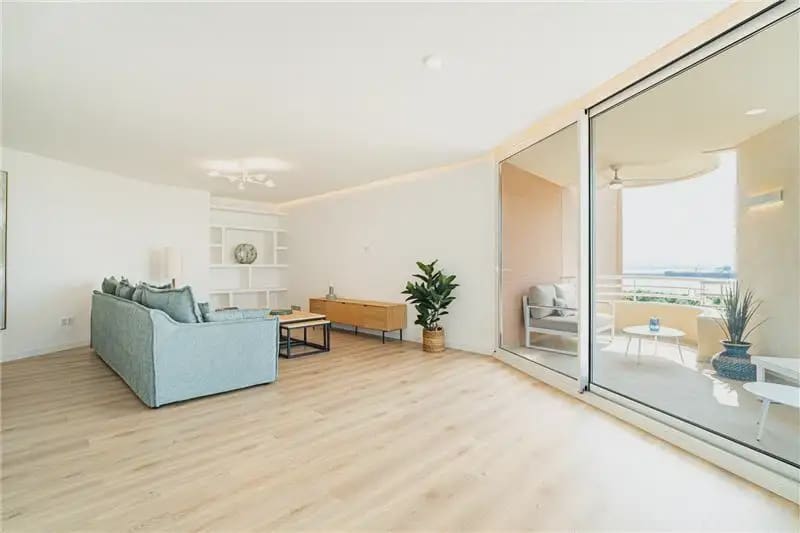 3 bedroom Flat for sale in Palma de Mallorca with pool garage - € 1,550,000 (Ref: 9893309)