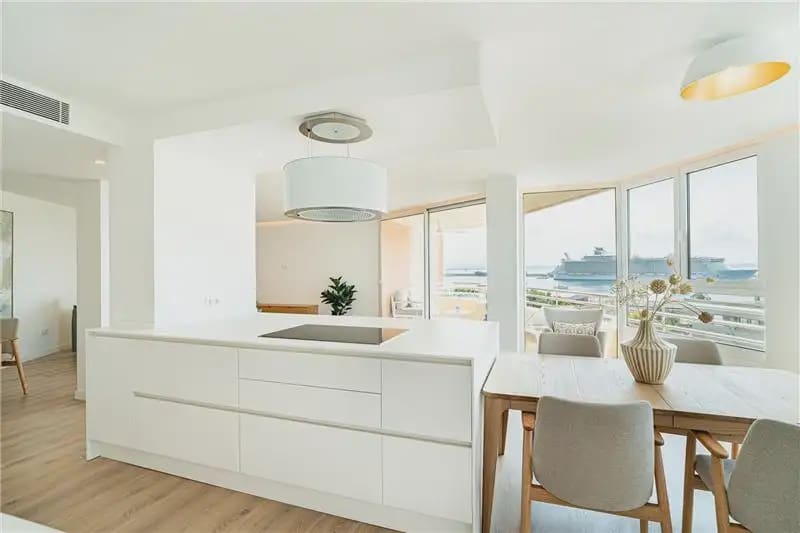 3 bedroom Flat for sale in Palma de Mallorca with pool garage - € 1,550,000 (Ref: 9893309)