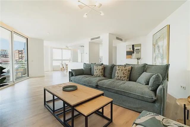 3 bedroom Flat for sale in El Terreno, Palma de Mallorca with pool garage - € 1,550,000 (Ref: 9893309)