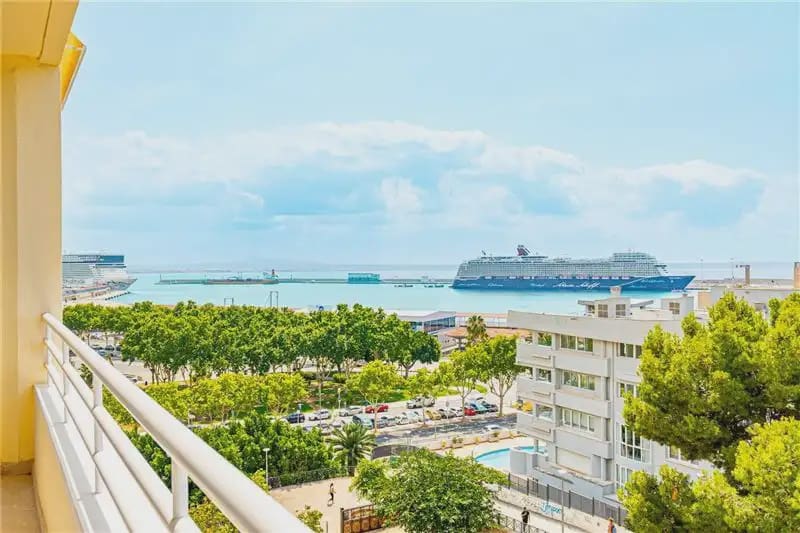 3 bedroom Flat for sale in Palma de Mallorca with pool garage - € 1,550,000 (Ref: 9893309)