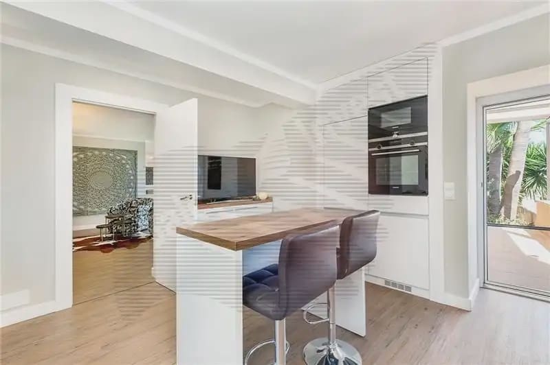 4 bedroom Villa for sale in Calvia with pool - € 3,290,000 (Ref: 9893310)