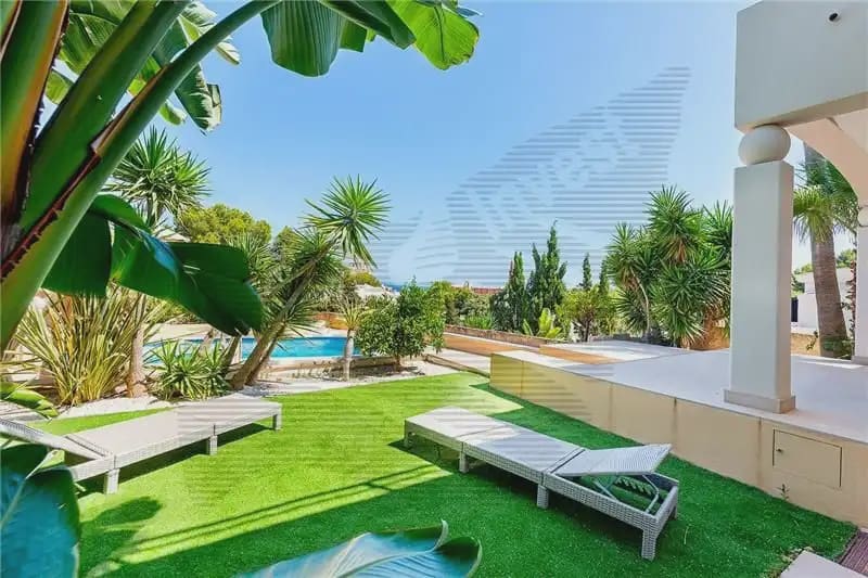 4 bedroom Villa for sale in Calvia with pool - € 3,290,000 (Ref: 9893310)