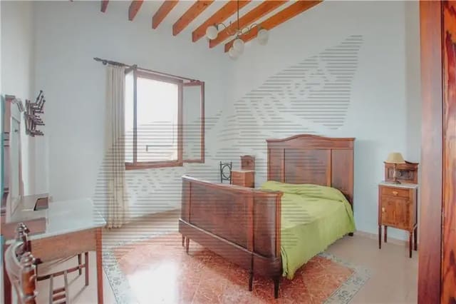 6 slaapkamer Villa te koop in Selva met garage - € 945.000 (Ref: 9893317)
