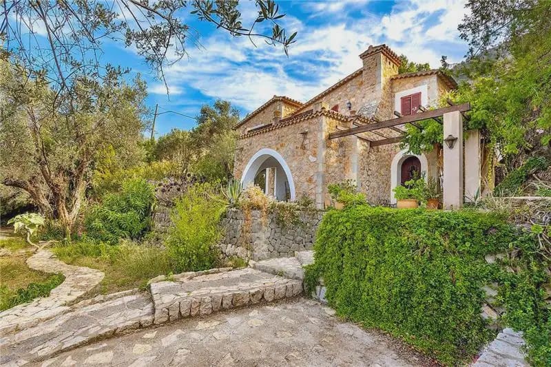 3 sypialnia Finka/Dom wiejski na sprzedaż w Deia z basenem garażem - 1 500 000 € (Ref: 9893326)