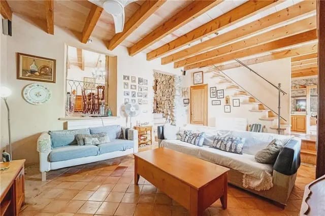 2 bedroom Villa for sale in Andratx - € 790,000 (Ref: 9893329)