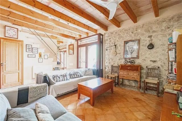 2 bedroom Villa for sale in Andratx - € 790,000 (Ref: 9893329)
