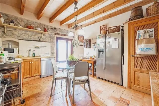 2 bedroom Villa for sale in Andratx - € 790,000 (Ref: 9893329)