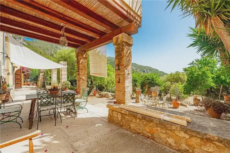 2 bedroom Villa for sale in Andratx with garage - € 790,000 (Ref: 9893329)