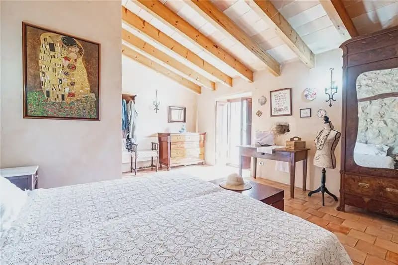 2 bedroom Villa for sale in Andratx with garage - € 790,000 (Ref: 9893329)
