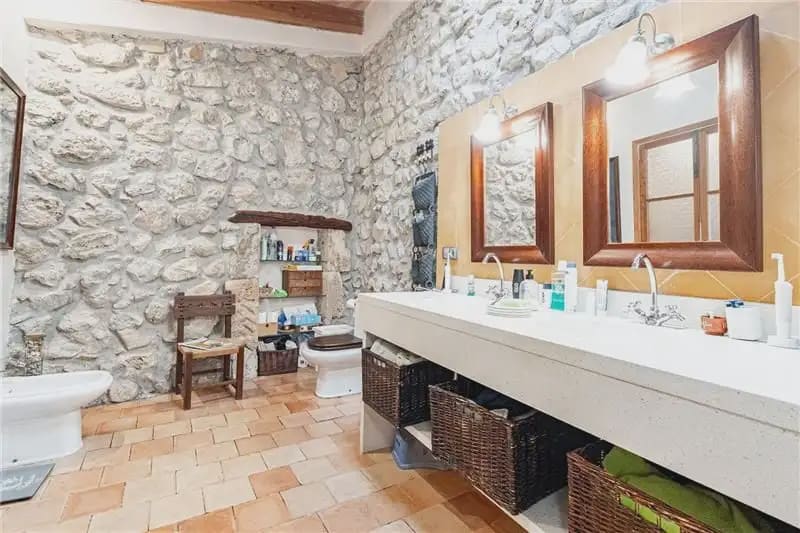 2 bedroom Villa for sale in Andratx with garage - € 790,000 (Ref: 9893329)