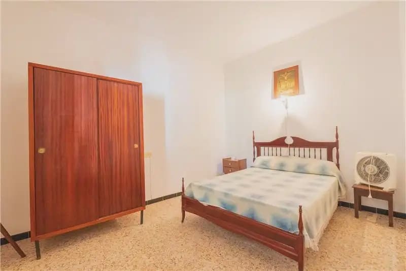 4 bedroom Finca/Country House for sale in Petra - € 419,000 (Ref: 9893331)