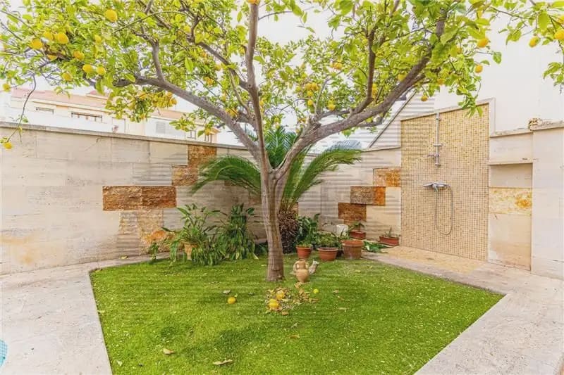 Chalet de 4 habitaciones en Palma de Mallorca en venta con garaje - 1.750.000 € (Ref: 9893334)