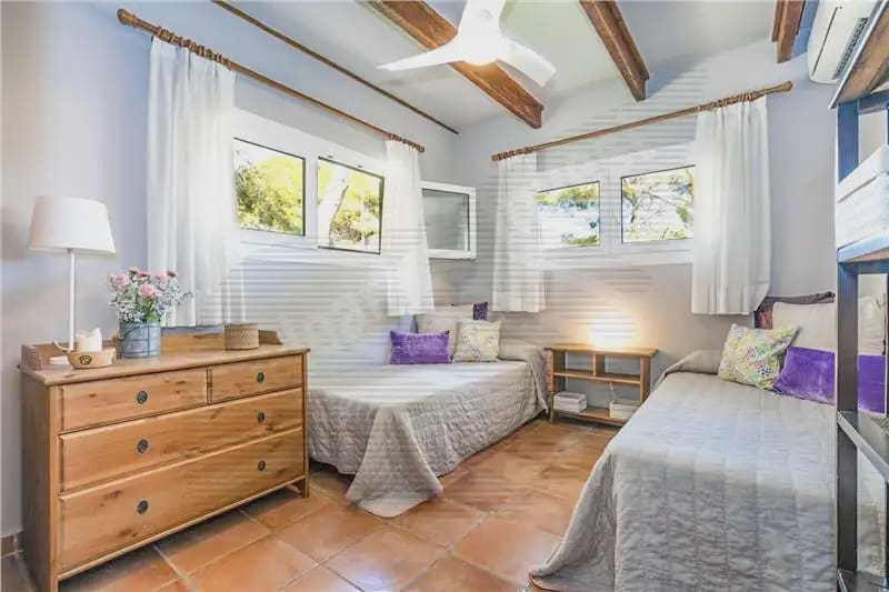 3 slaapkamer Villa te koop in Ses Salines met garage - € 995.000 (Ref: 9893338)