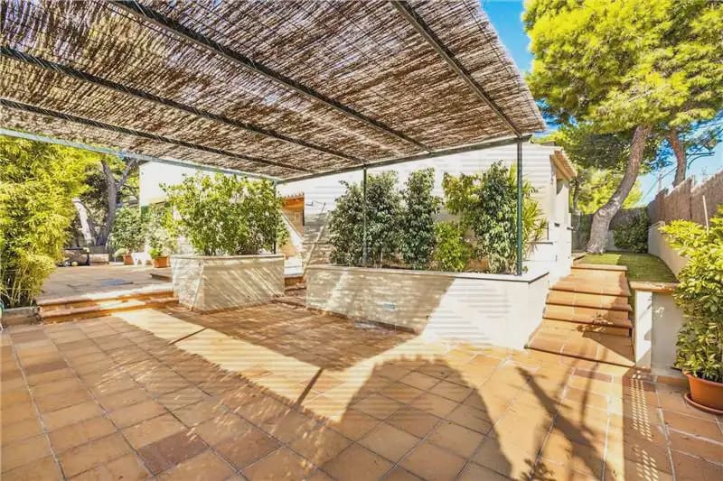 3 slaapkamer Villa te koop in Ses Salines met garage - € 995.000 (Ref: 9893338)