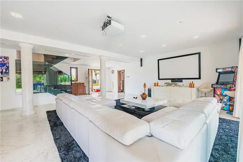 4 camera da letto Villa da affittare in Santa Eugenia con piscina garage - 7.000 € (Rif: 9893339)