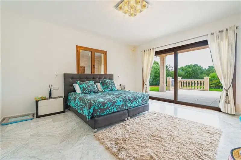 4 camera da letto Villa da affittare in Santa Eugenia con piscina garage - 7.000 € (Rif: 9893339)