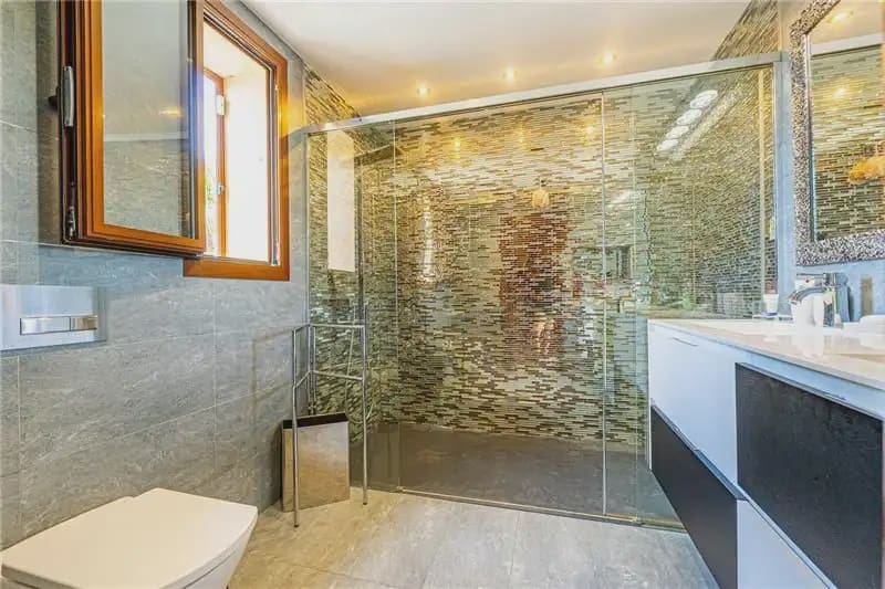 4 camera da letto Villa da affittare in Santa Eugenia con piscina garage - 7.000 € (Rif: 9893339)