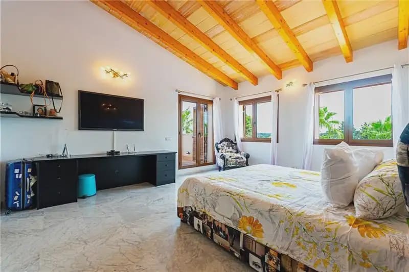 4 camera da letto Villa da affittare in Santa Eugenia con piscina garage - 7.000 € (Rif: 9893339)