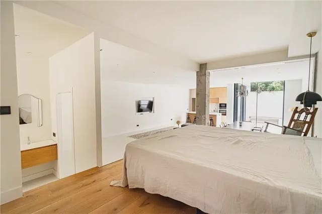 Commercial for sale in Santa Catalina, Palma de Mallorca - € 490,000 (Ref: 9893340)