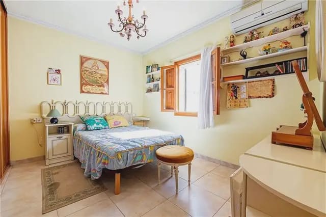 6 quarto Moradia para venda em Son Sardina, Palma de Mallorca com garagem - 870 000 € (Ref: 9893341)