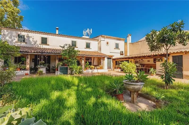 6 quarto Moradia para venda em Palma de Mallorca com garagem - 870 000 € (Ref: 9893341)