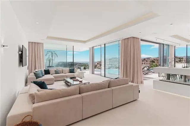 Chalet de 6 habitaciones en Andratx en venta con piscina garaje - 12.800.000 € (Ref: 9893347)