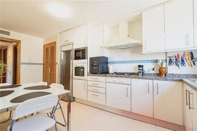 2 makuuhuone Asunto myytävänä paikassa La Teulera, Palma de Mallorca mukana uima-altaan - 695 000 € (Ref: 9893348)