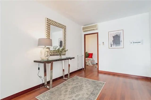 Appartement de 3 chambres à louer à Son Armadans, Palma de Mallorca - 2 800 € (Ref: 9893360)