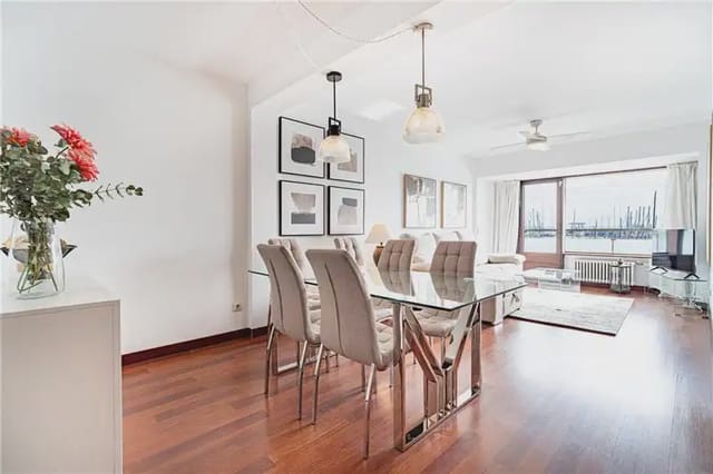 Appartement de 3 chambres à louer à Son Armadans, Palma de Mallorca - 2 800 € (Ref: 9893360)
