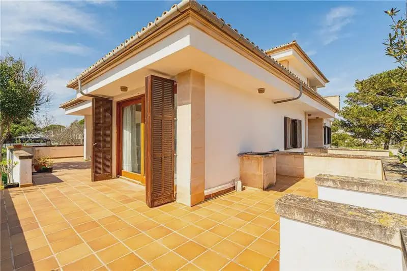 5 soverom Villa til salgs i Ses Salines med garasje - € 1 350 000 (Ref: 9893363)