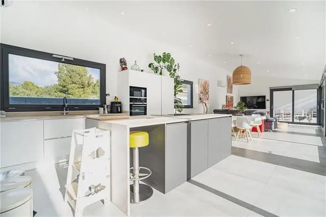 4 sovrum Villa till salu i Bunyola med garage - 3 000 000 € (Ref: 9893368)