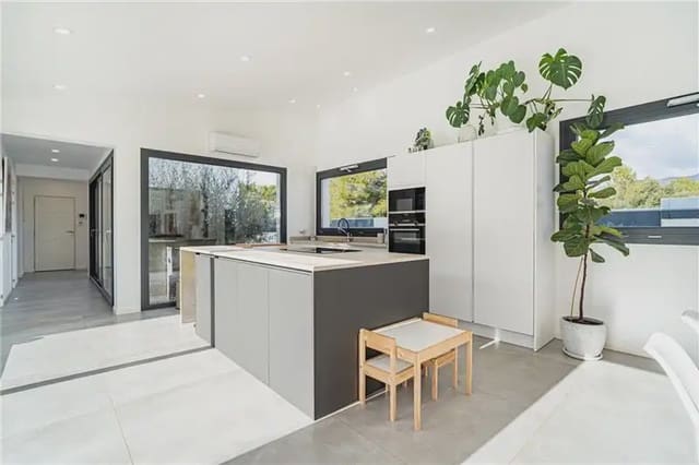 4 sovrum Villa till salu i Bunyola med garage - 3 000 000 € (Ref: 9893368)