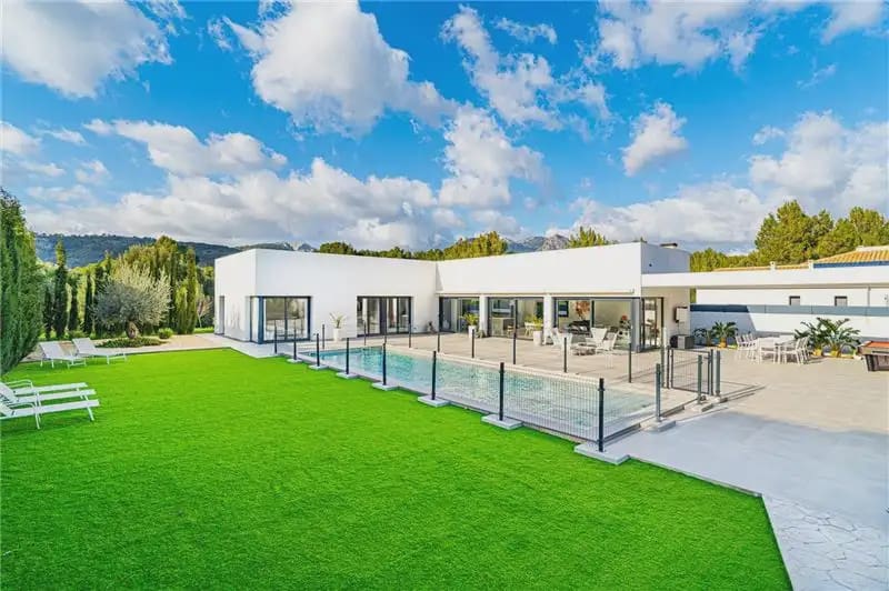 4 sovrum Villa till salu i Bunyola med garage - 3 000 000 € (Ref: 9893368)