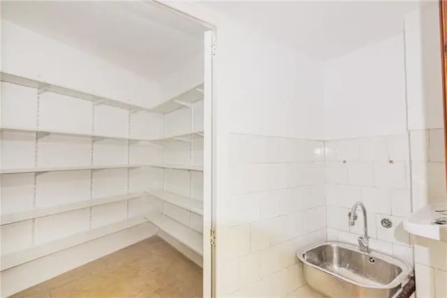Ufficio in vendita in Sant Nicolau, Palma de Mallorca - 410.000 € (Rif: 9893371)
