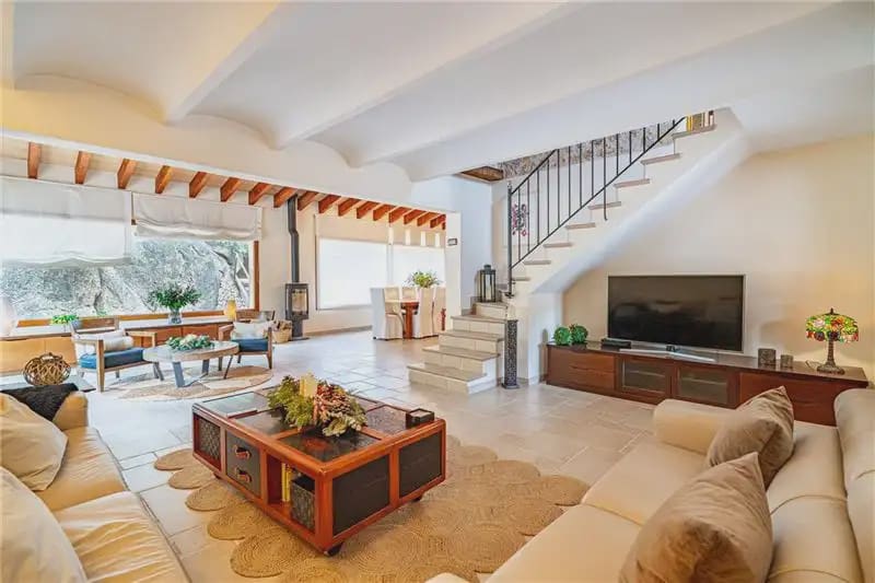 4 sypialnia Finka/Dom wiejski na sprzedaż w Calvia z basenem garażem - 1 995 000 € (Ref: 9893380)