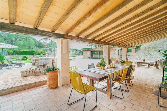 4 sypialnia Finka/Dom wiejski na sprzedaż w Calvià Pueblo, Calvià z basenem garażem - 1 995 000 € (Ref: 9893380)