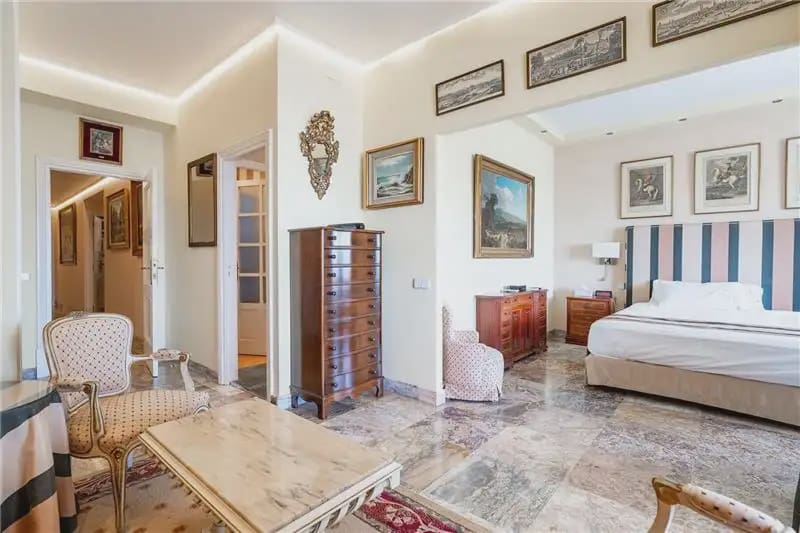 Piso de 5 habitaciones en Palma de Mallorca en venta con garaje - 2.200.000 € (Ref: 9893382)