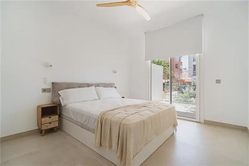 3 soverom Leilighet til salgs i Ses Salines med svømmebasseng garasje - € 850 000 (Ref: 9893388)