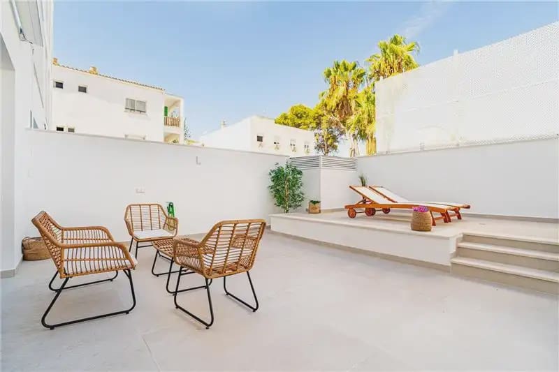 3 soverom Leilighet til salgs i Ses Salines med svømmebasseng garasje - € 850 000 (Ref: 9893388)