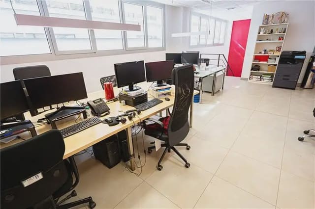Büro zu verkaufen in Establiments, Palma de Mallorca - 485.000 € (Ref: 9893392)