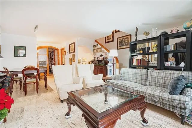 4 makuuhuone Rivitalo myytävänä paikassa Son Dureta, Palma de Mallorca mukana uima-altaan 
autotalli - 1 350 000 € (Ref: 9893393)