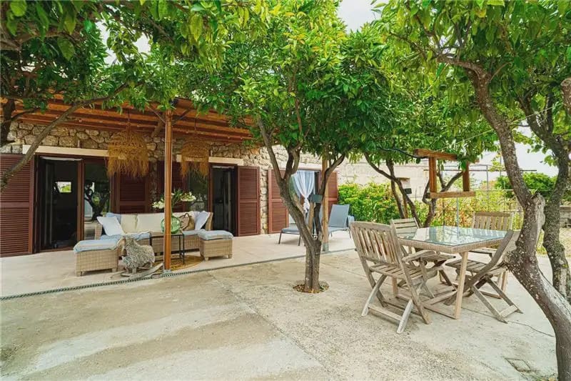 2 bedroom Finca/Country House for sale in Campanet with garage - € 595,000 (Ref: 9893394)
