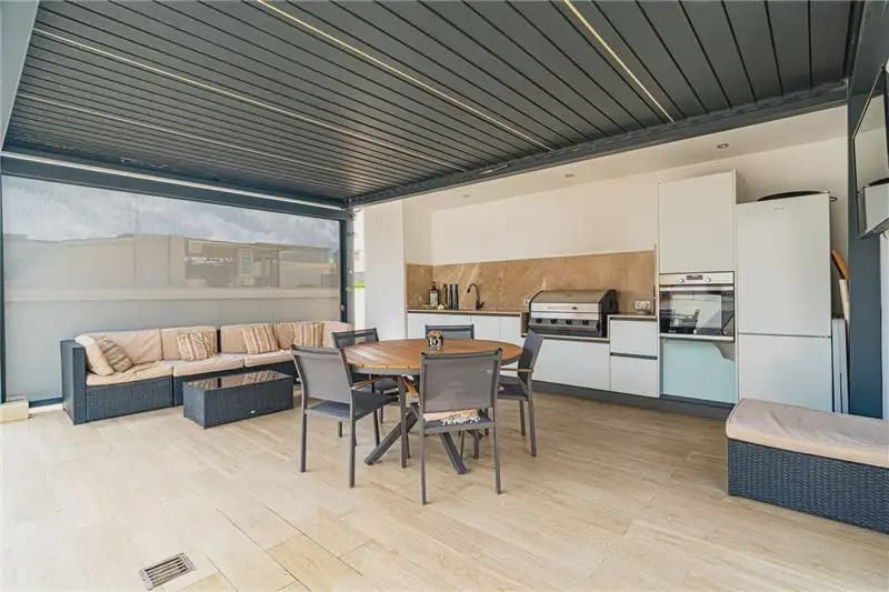 4 Zimmer Penthouse zu verkaufen in Palma de Mallorca mit Pool Garage - 1.669.500 € (Ref: 9893396)